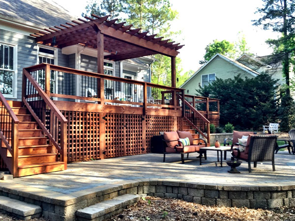 LakeWylieComplete House in Lake Wylie with deck, pergola and patio completed.